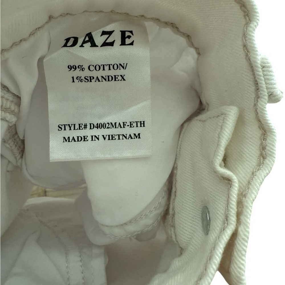 DAZE DENIM Dad High Rise Cuff Womens Off White Denim Shorts Size 25 - Picture 6 of 10